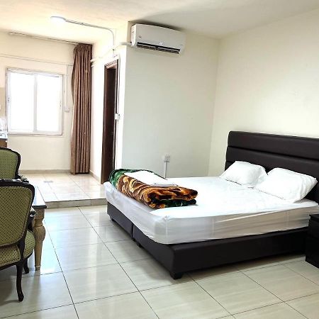 Al Qatal Building Apartment Al Qastal Exterior photo