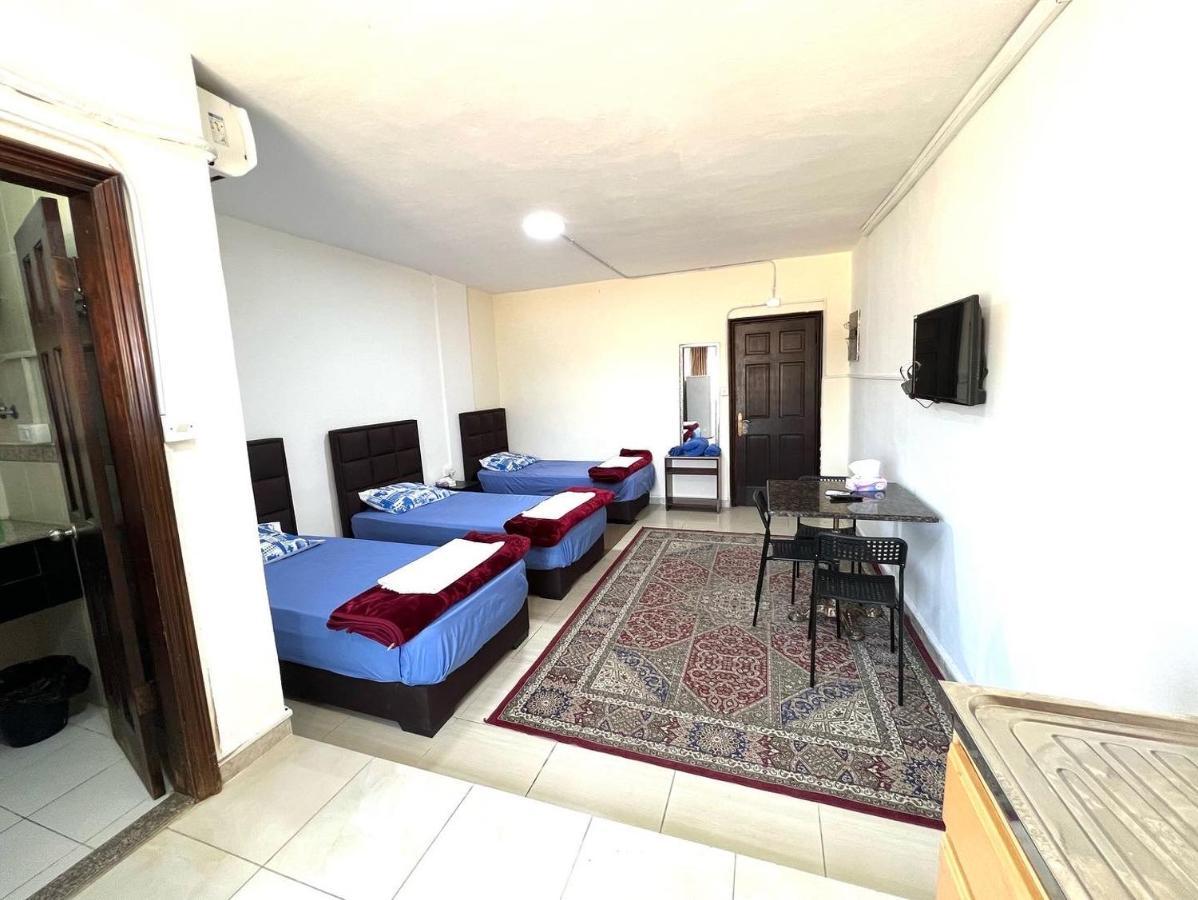 Al Qatal Building Apartment Al Qastal Exterior photo