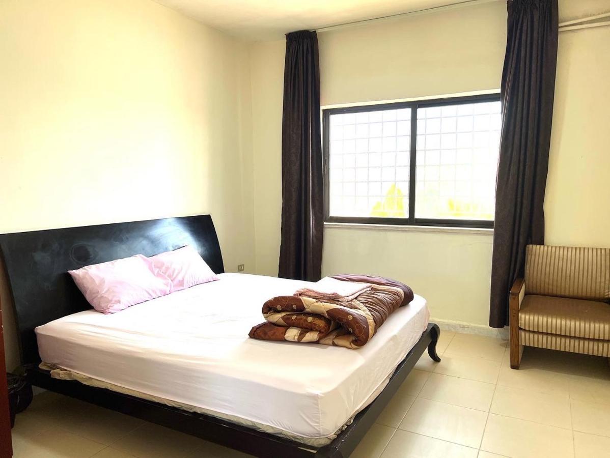 Al Qatal Building Apartment Al Qastal Exterior photo