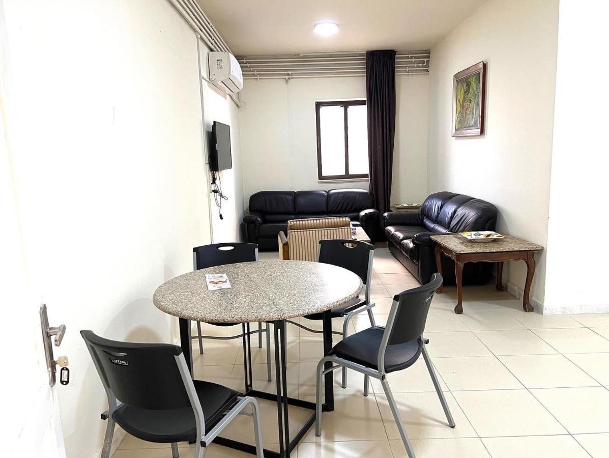 Al Qatal Building Apartment Al Qastal Exterior photo
