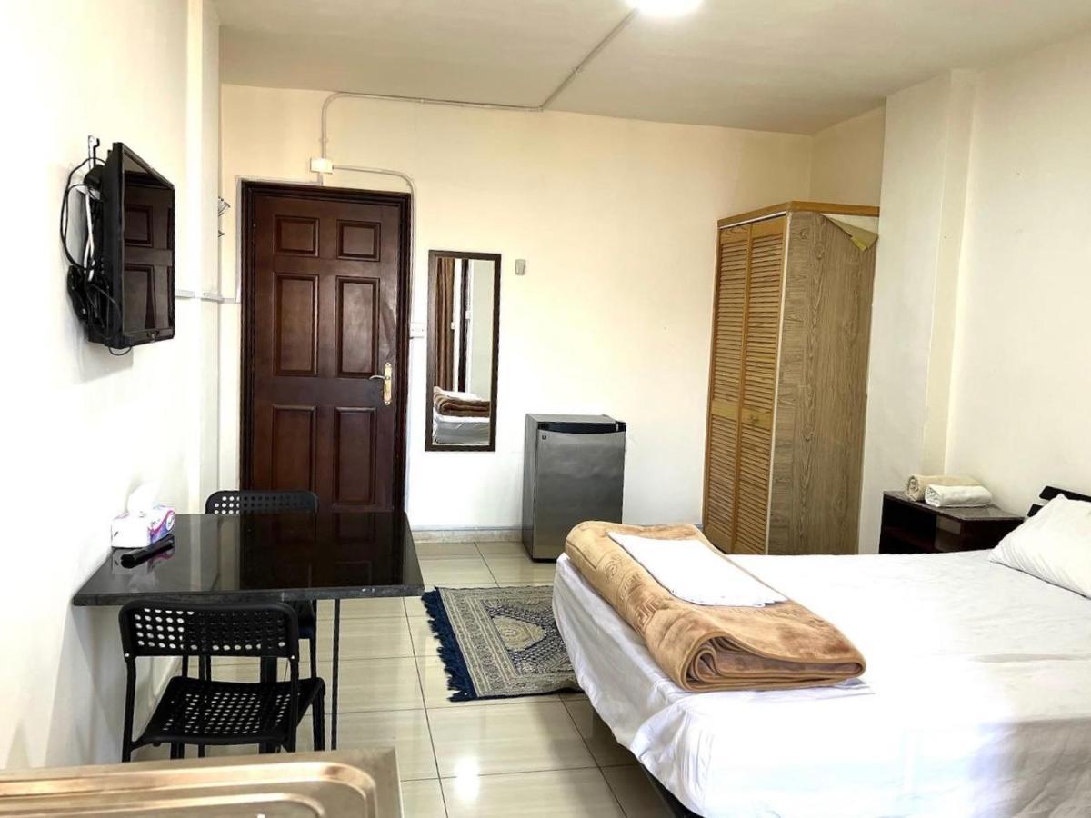 Al Qatal Building Apartment Al Qastal Exterior photo