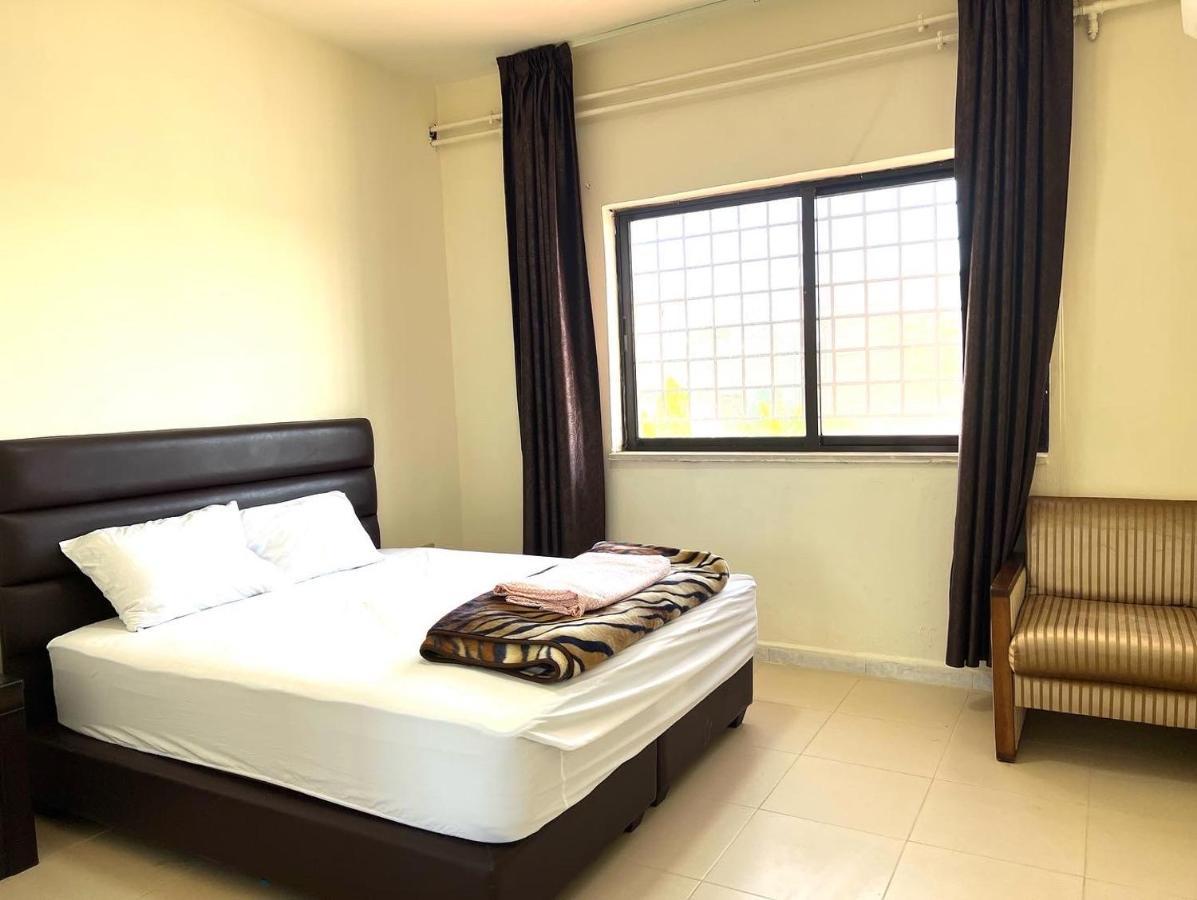 Al Qatal Building Apartment Al Qastal Exterior photo